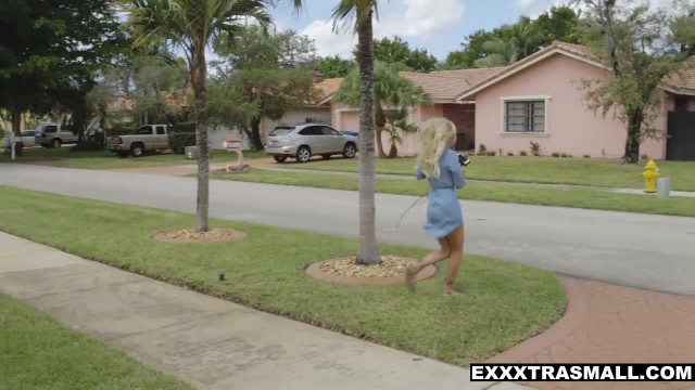 Светловолосую блогершу жестко трахнул сосед - #2